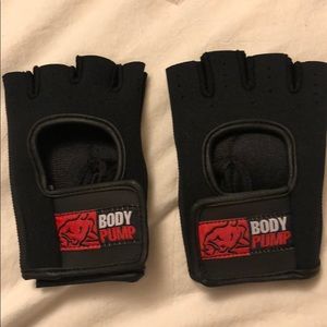 Les mills body pump lifting gloves size small